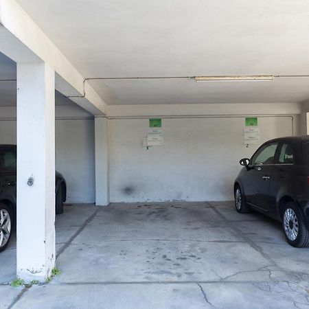 Charming Luxurious Flat With Garage By Host Wise Apartman Porto Kültér fotó