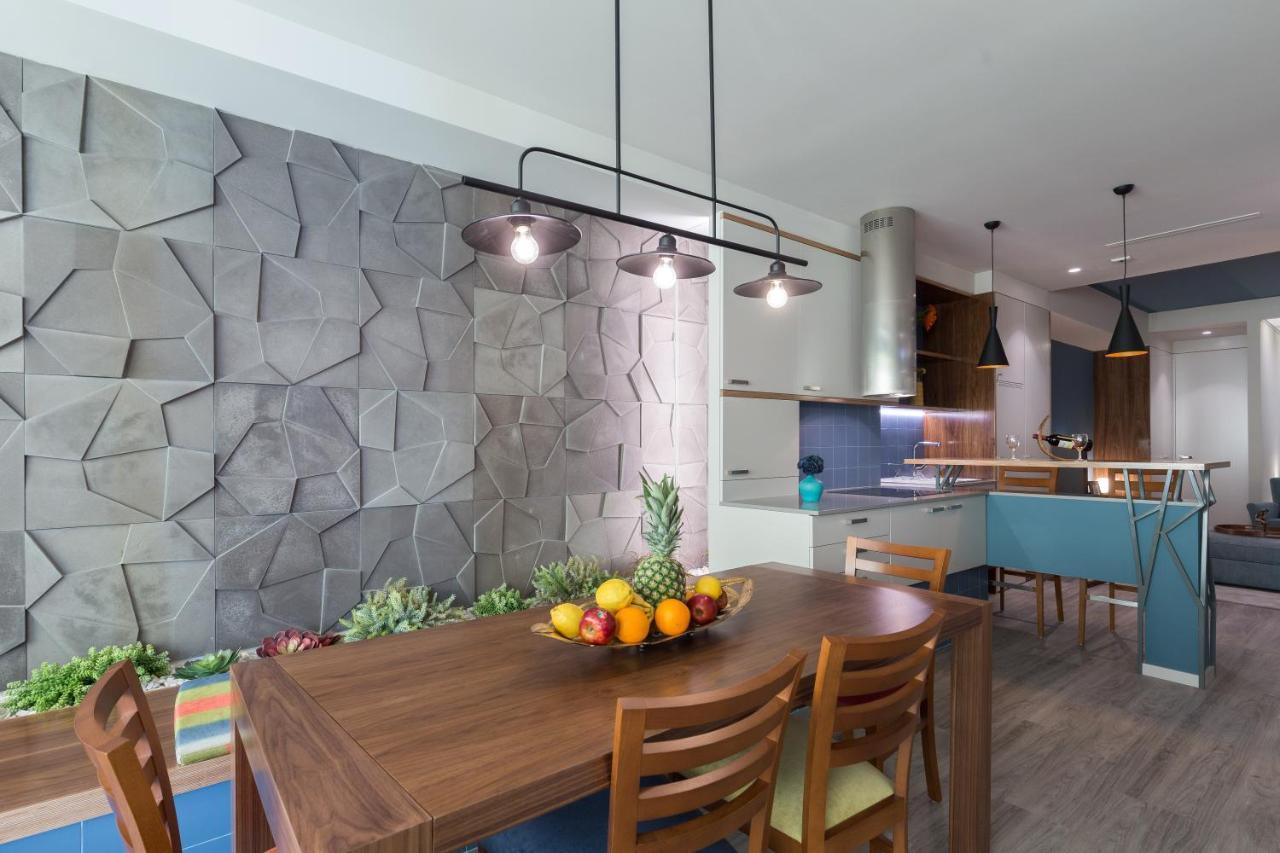 Charming Luxurious Flat With Garage By Host Wise Apartman Porto Kültér fotó