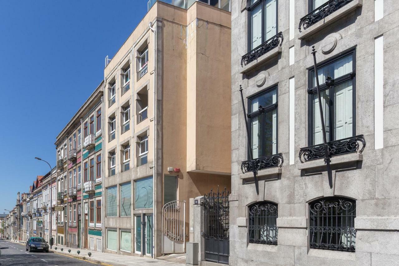 Charming Luxurious Flat With Garage By Host Wise Apartman Porto Kültér fotó