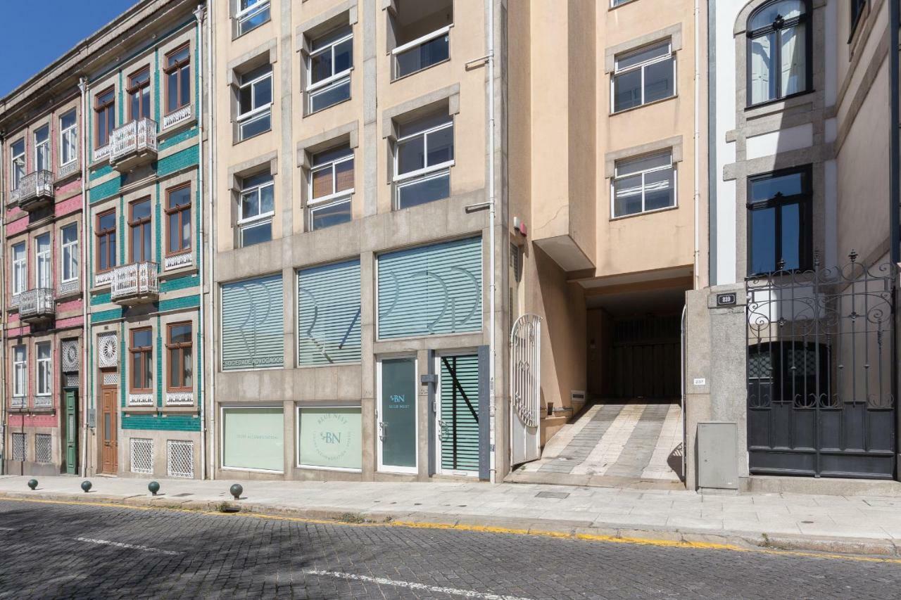 Charming Luxurious Flat With Garage By Host Wise Apartman Porto Kültér fotó